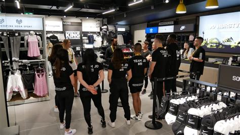 fashion valley jd sports jobs.